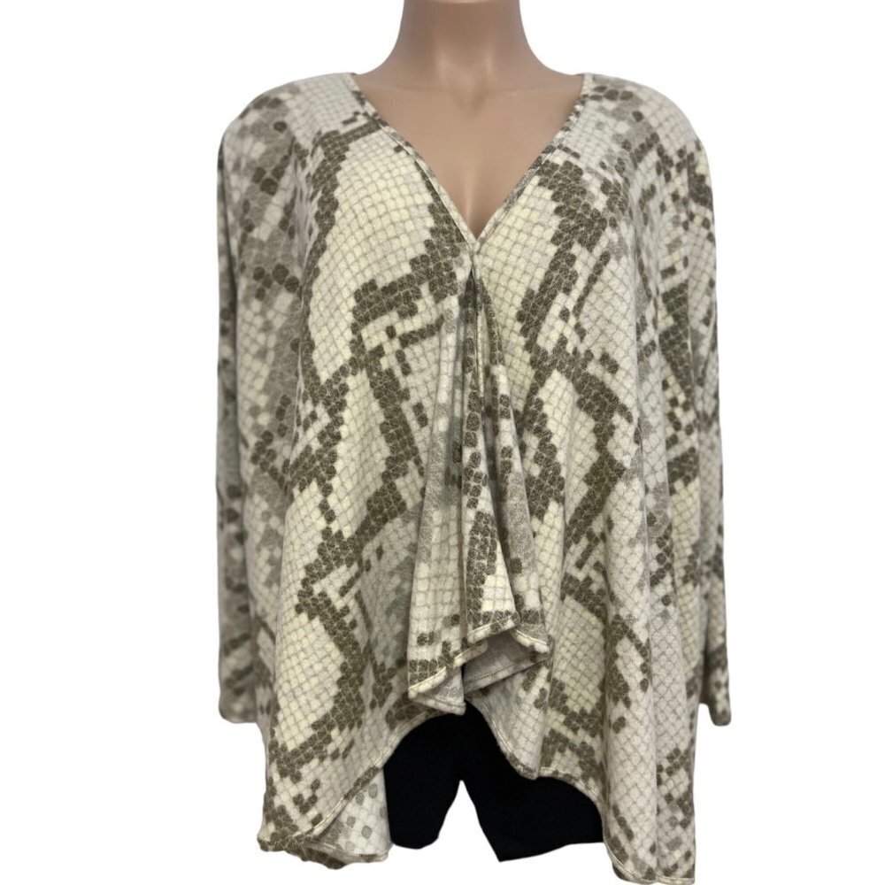NANETTE LuLaRoe Cardigan Cover Up 3XL NWT Neutral Grey White Snakeskin Stretchy‎